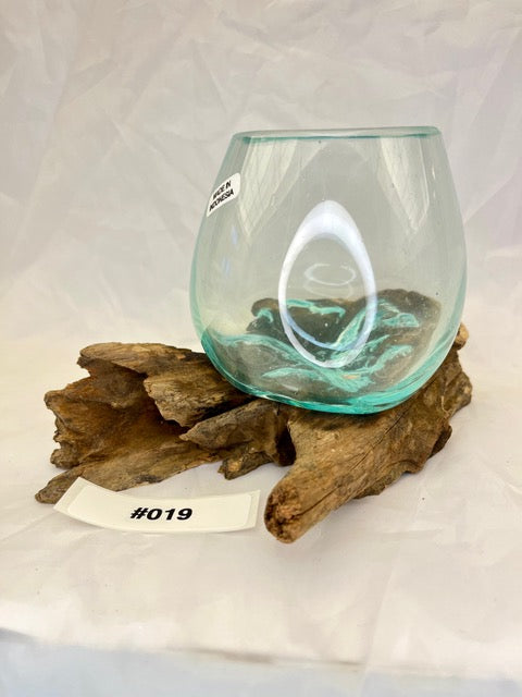 Wurzelvase mini Detailansicht – Einzigartige Maserung der Kaffeewurzel | shinypresents.de