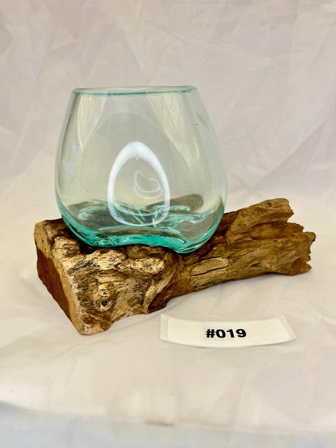 Wurzelvase mini Nahaufnahme – Nachhaltige handgefertigte Deko-Vase | shinypresents.de