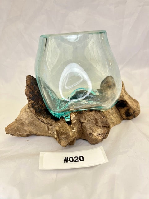 Wurzelvase mini aus Kaffeestrauchwurzel – Handgefertigte Naturvase von shinypresents.de