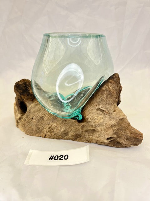 Wurzelvase mini Nahaufnahme – Nachhaltige handgefertigte Deko-Vase | shinypresents.de