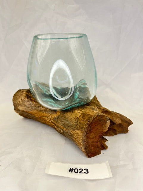 Wurzelvase mini #23 Detailansicht – Einzigartige Maserung der Kaffeewurzel | shinypresents.de