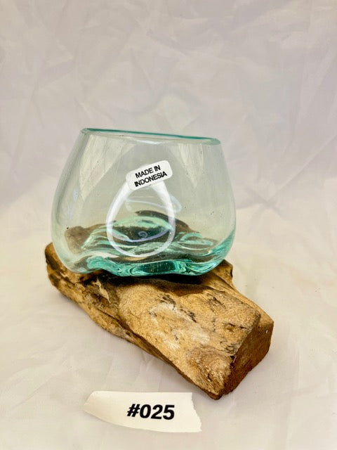 Wurzelvase mini Nahaufnahme – Nachhaltige handgefertigte Deko-Vase | shinypresents.de