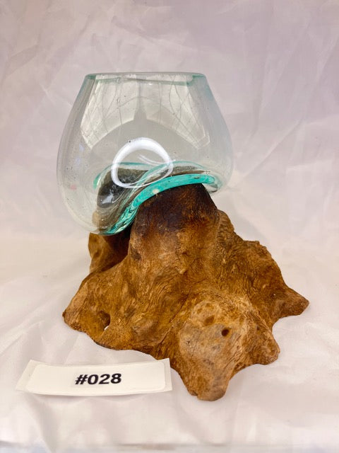 Wurzelvase mini #28 Detailansicht - Einzigartige Kaffeewurzel mit Glasvase | shinypresents.de