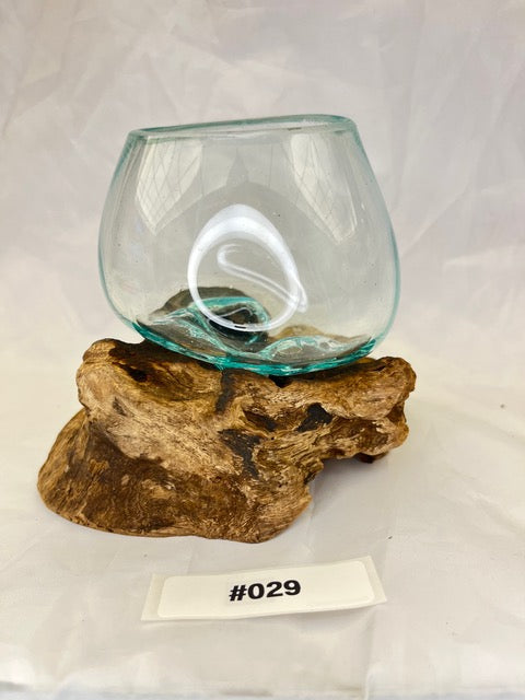 Wurzelvase mini #29 Detailansicht - Einzigartige Kaffeewurzel mit Glasvase | shinypresents.de