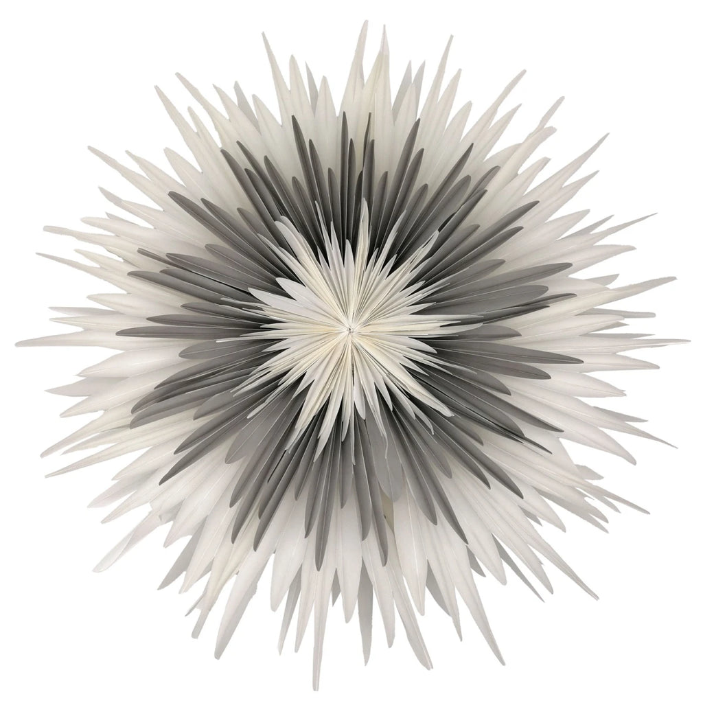 Stella-Dalia Pergamentpapier weiß grau weiß 60cm - Handgefertigter Papierstern aus zartem Pergament mit floralem Design | shinypresents.de
